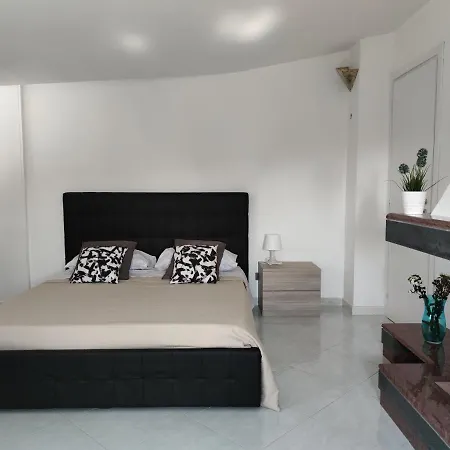 Privileged 3* Pollena Trocchia