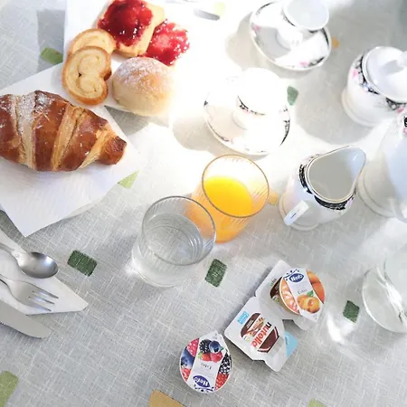 Privileged Pollena Trocchia